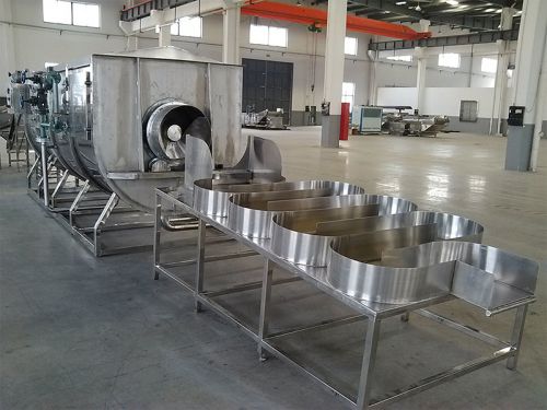 Cooling table