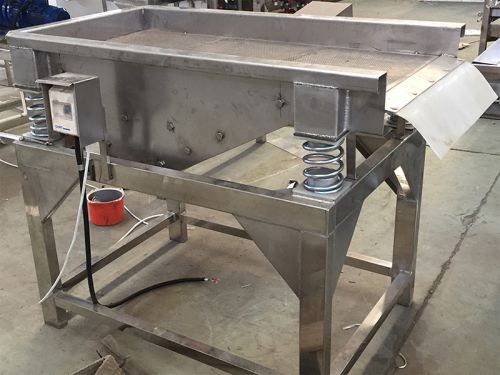 Vibration de-oiling machine