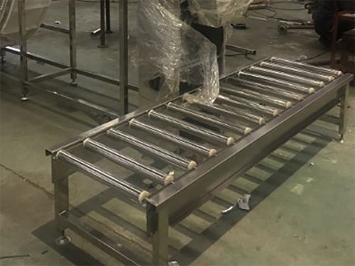 Roller conveyor