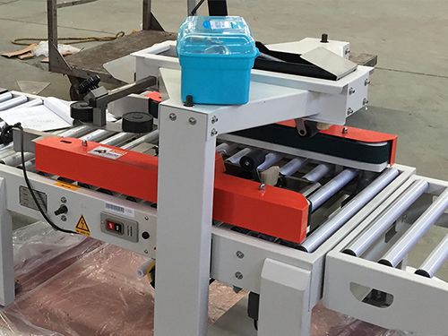 Sealing machine