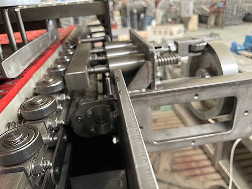 XMP Prune Pitting Machine